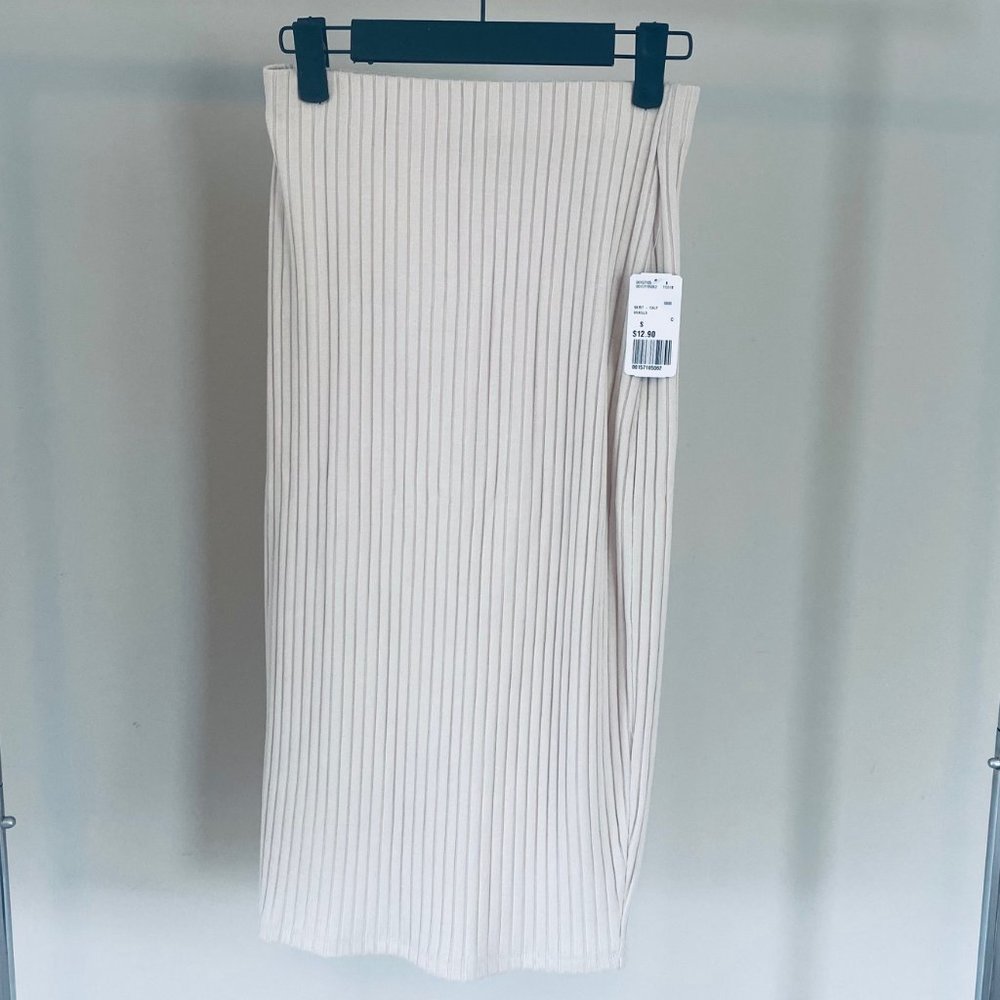 Ribbed Skirt